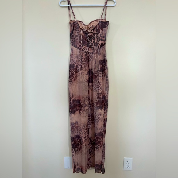 LILY MAXI DRESS - Picture 6 of 7